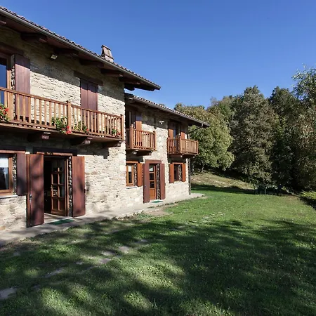 Appartement In With Balcony And Views *