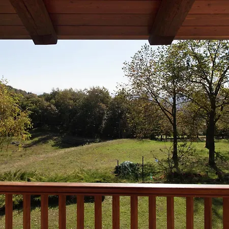 In With Balcony And Views 아파트 *