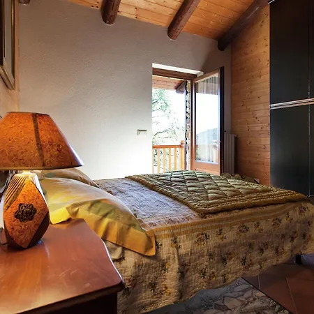 In With Balcony And Views 아파트