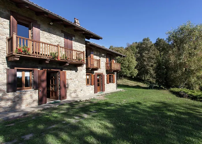 Appartement In With Balcony And Views *