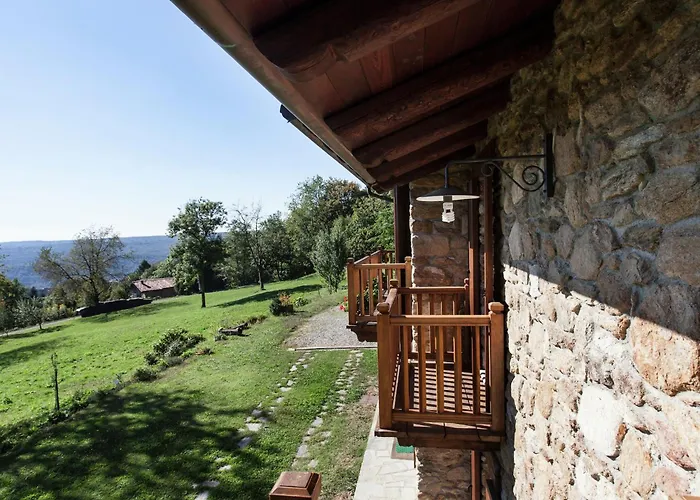 Appartement In With Balcony And Views *