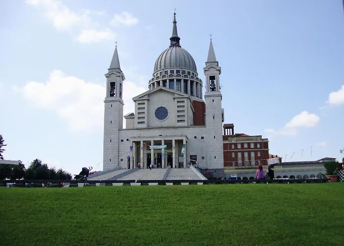 Appartement In With Balcony And Views