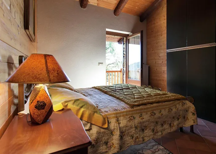 In With Balcony And Views Appartement